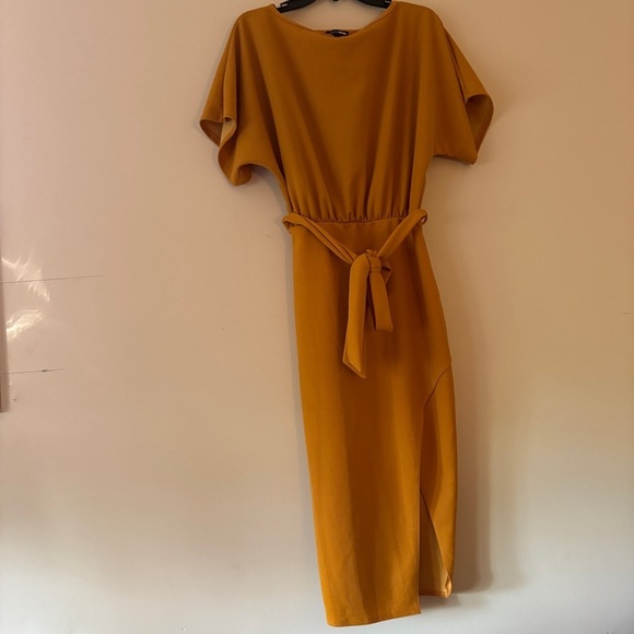 Fashion Nova Dresses & Skirts - Fashion Nova Mustard Yellow Belted Midi Dress Medium Side Slit Tie Waist